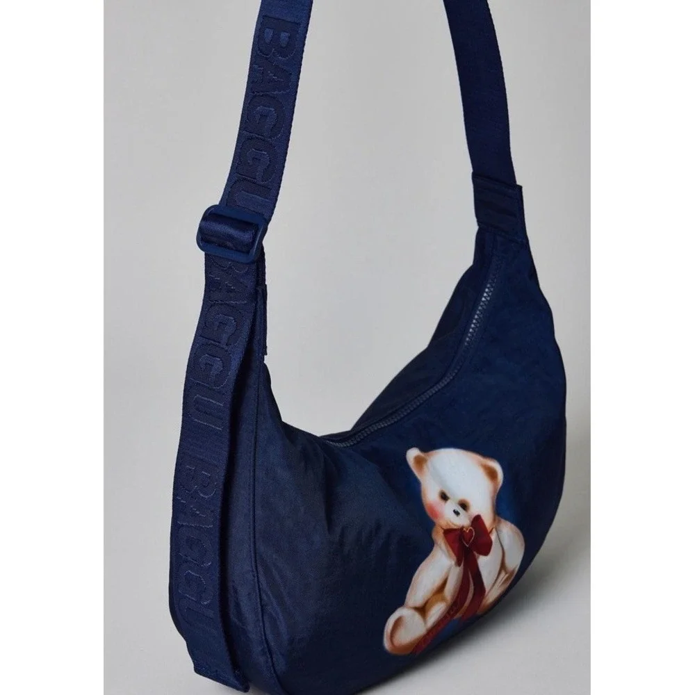 BAGGU Teddy Bear Medium Nylon Crescent Bag UO Exclusive NWT